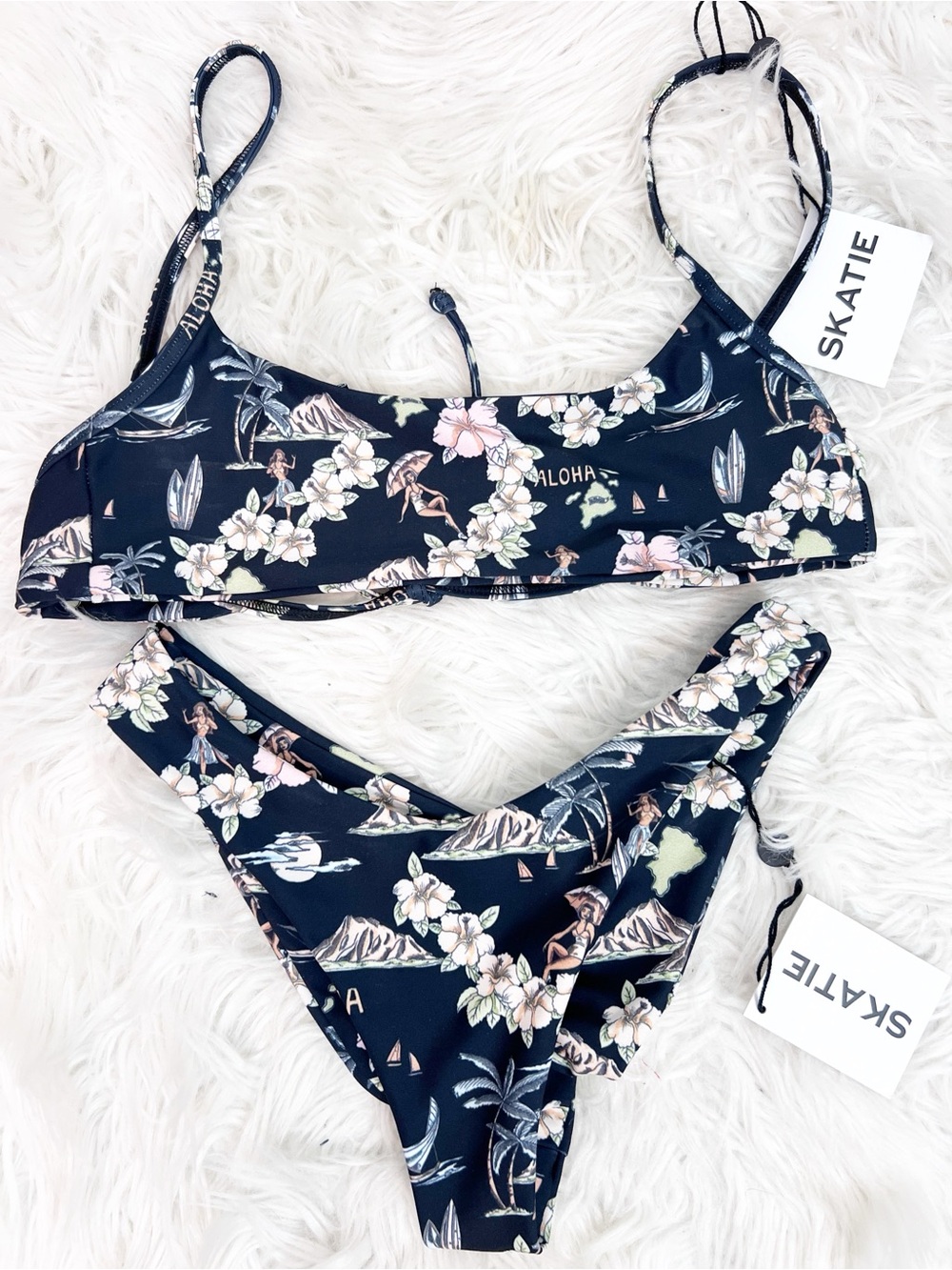 SKATIE BLACK WHITE PINK FLORAL PATTERN CHEEKY BIKINI 2 PC NWT SZ XS